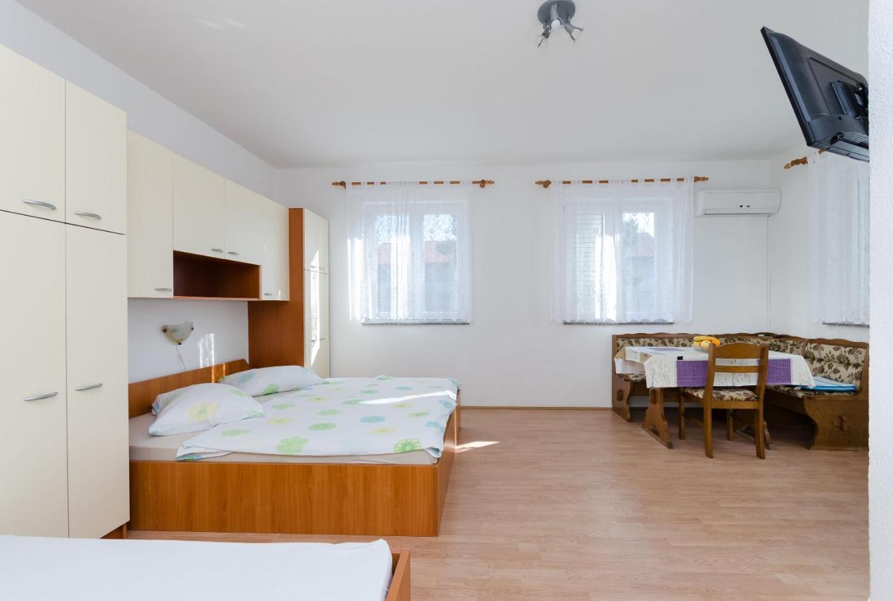 Apartments Anica J Lopar Extérieur photo