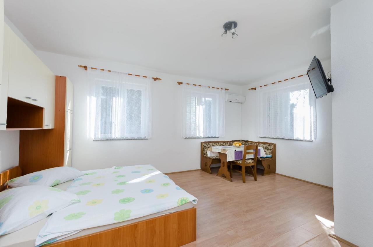 Apartments Anica J Lopar Extérieur photo